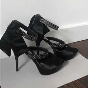brand new/ never worn high heels GUESS by Marciano